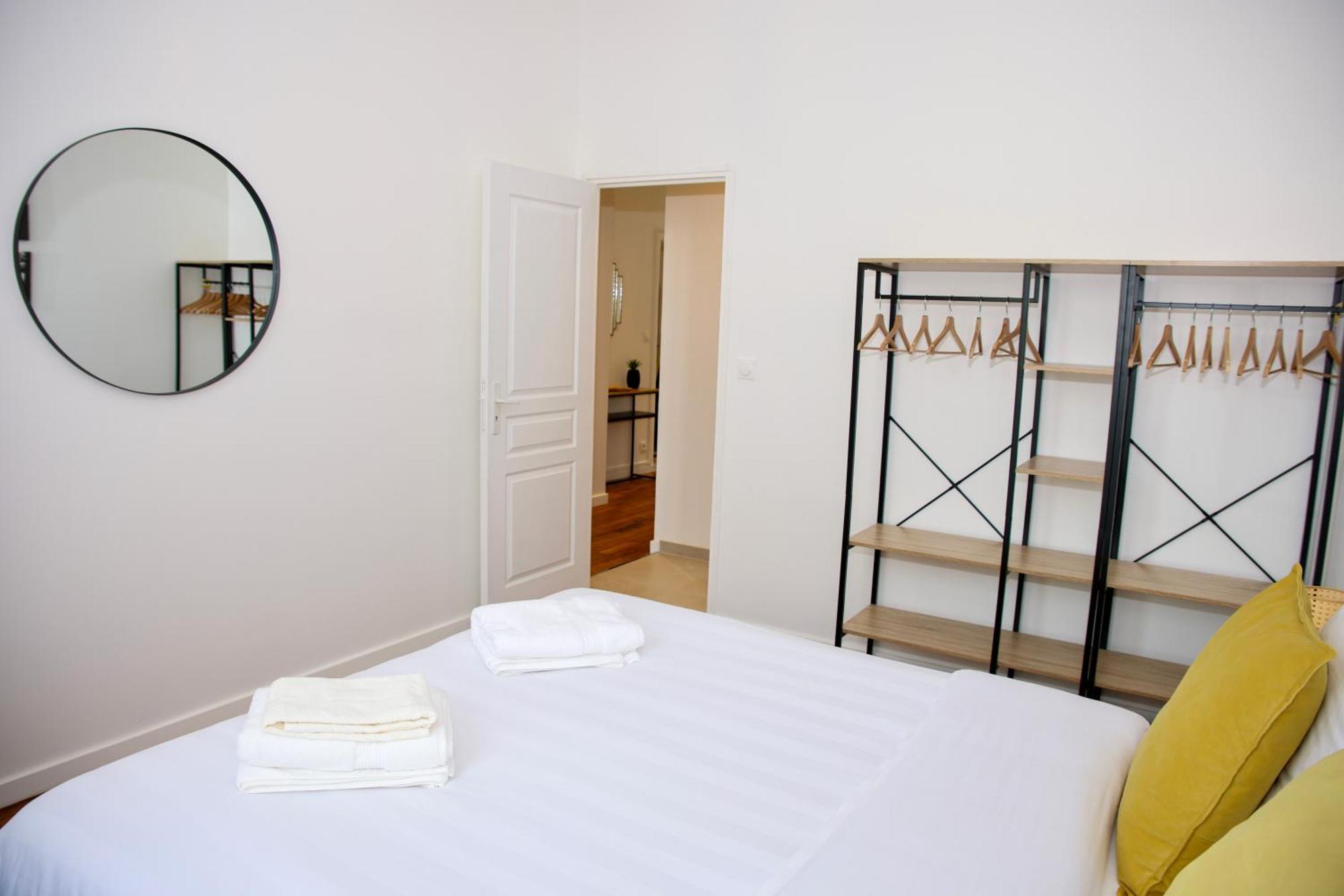 Au Coeur Du Boulingrin Apartment Reims Exterior foto